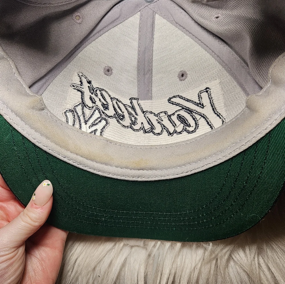 Vintage Fan Favorite New York Yankees Snapback | Gray/Navy | Adjustable |